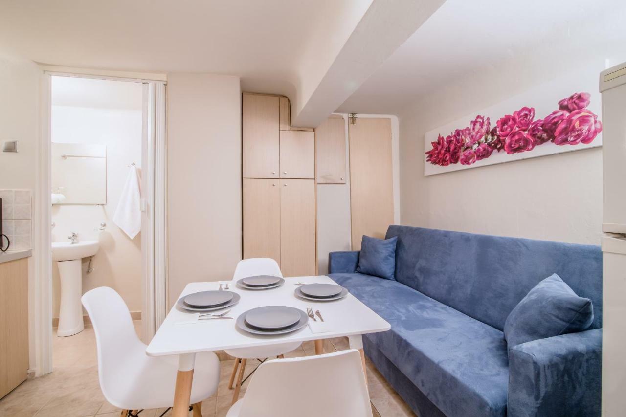 Cozy And Central Apartment Athens Exterior photo
